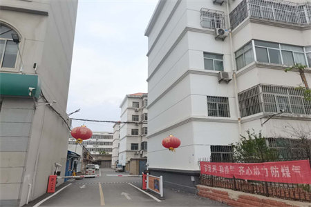 东岳广场2室1厅1卫59万77m2中档装修出售